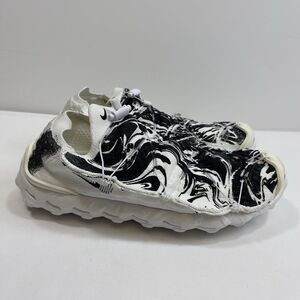 Nike ISPA MindBody Sneakers White/Summit White/Black Men's 11 Women's 12.5 NWOB